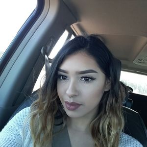 Meet your Posher, Leslie